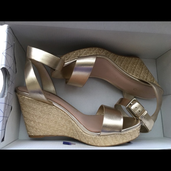 Shoes - Picture 8 of 12